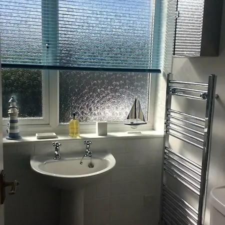 The Glen Apartment
